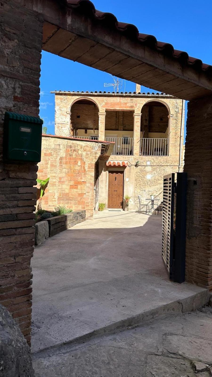 Habitacion L'Elefant En Casa Cami De Les Aiguees Monistrol De Montserrat Exteriör bild
